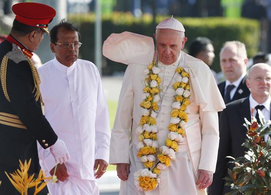 Pope Francis and Sri Lanka's President Sirisena