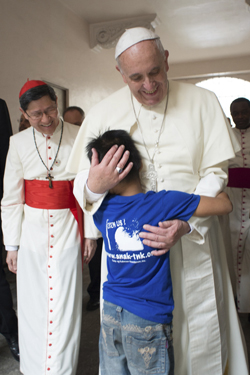 Cardinal Tagle, Pope Francis, ex-homeless child in Manila 