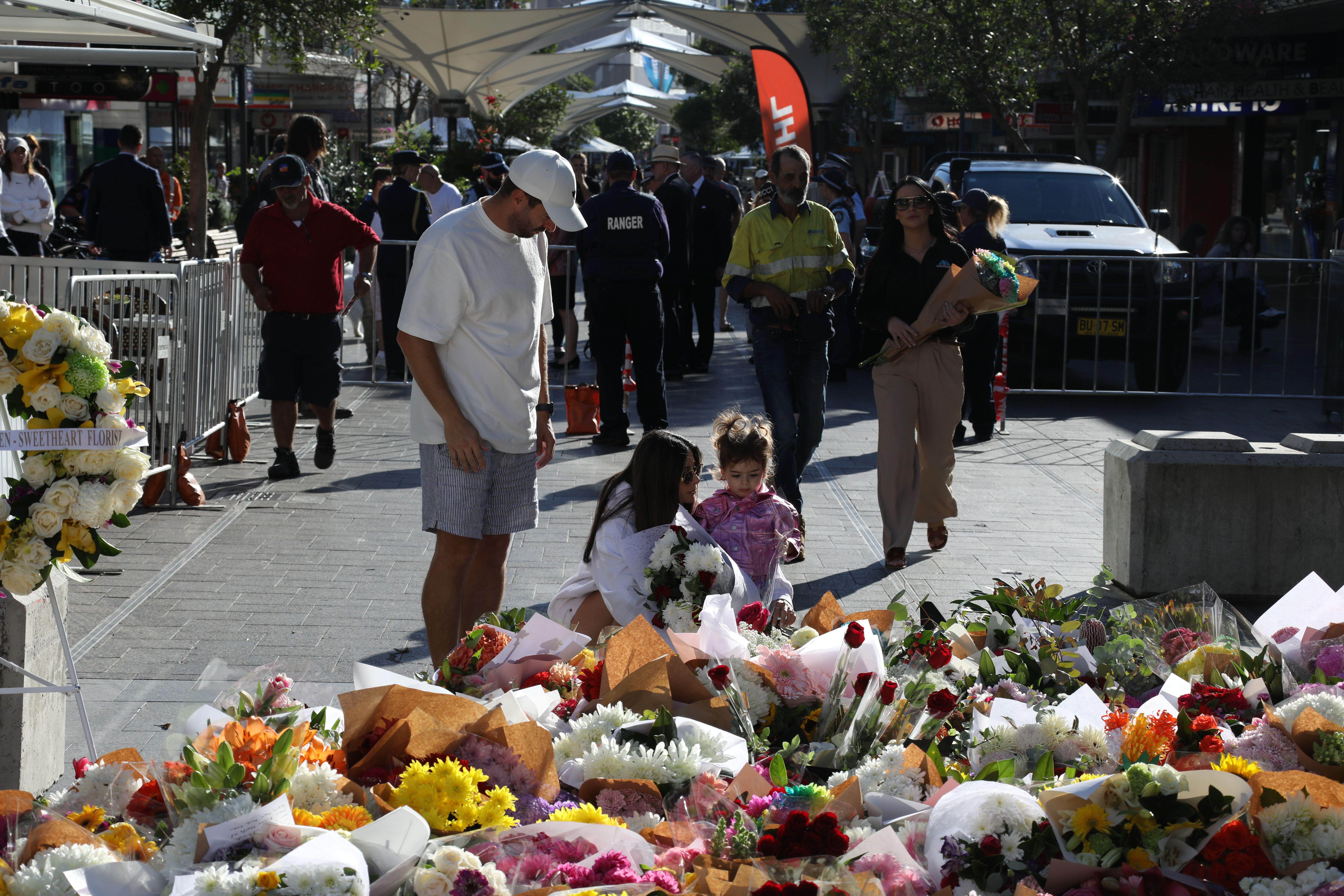 Pope expresses sorrow as Sydney knife attack shocks Australia