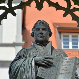 Germany: Catholic bishops praise 'witness' of Martin Luther ahead of Reformation anniversary 