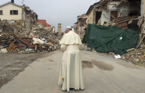 Pope makes under the radar visit to earthquake 'red zone' in Amatrice