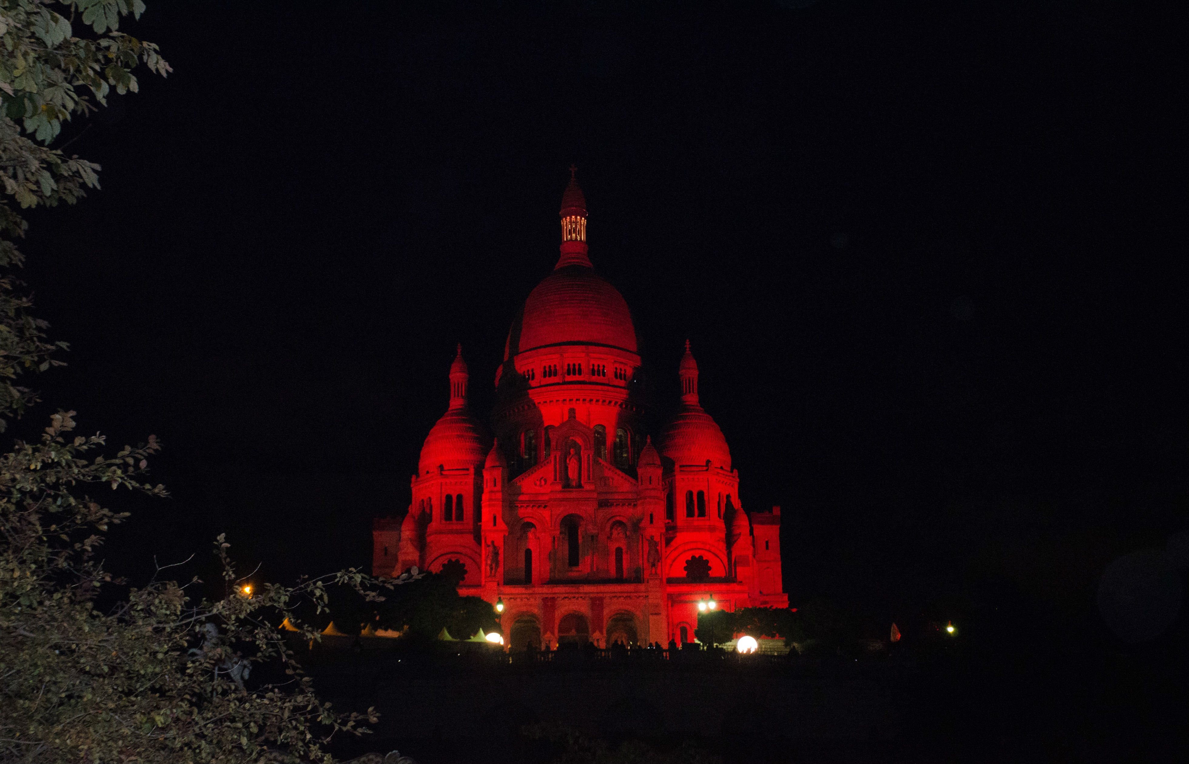 Paris Sacré Coeur lit up red to highlight religious freedom violations worldwide 