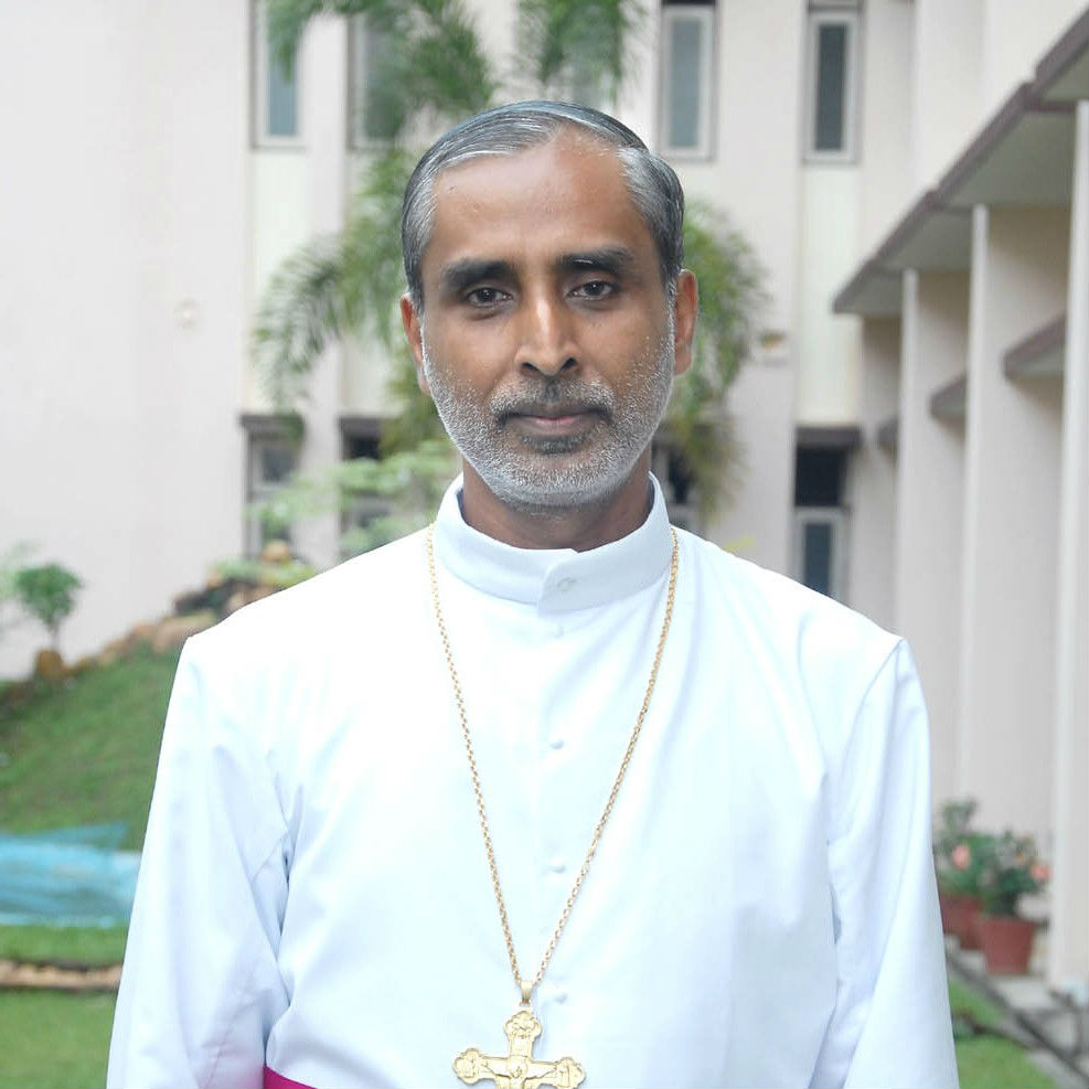 Indian bishop donates kidney to Hindu 'in the spirit of the church'