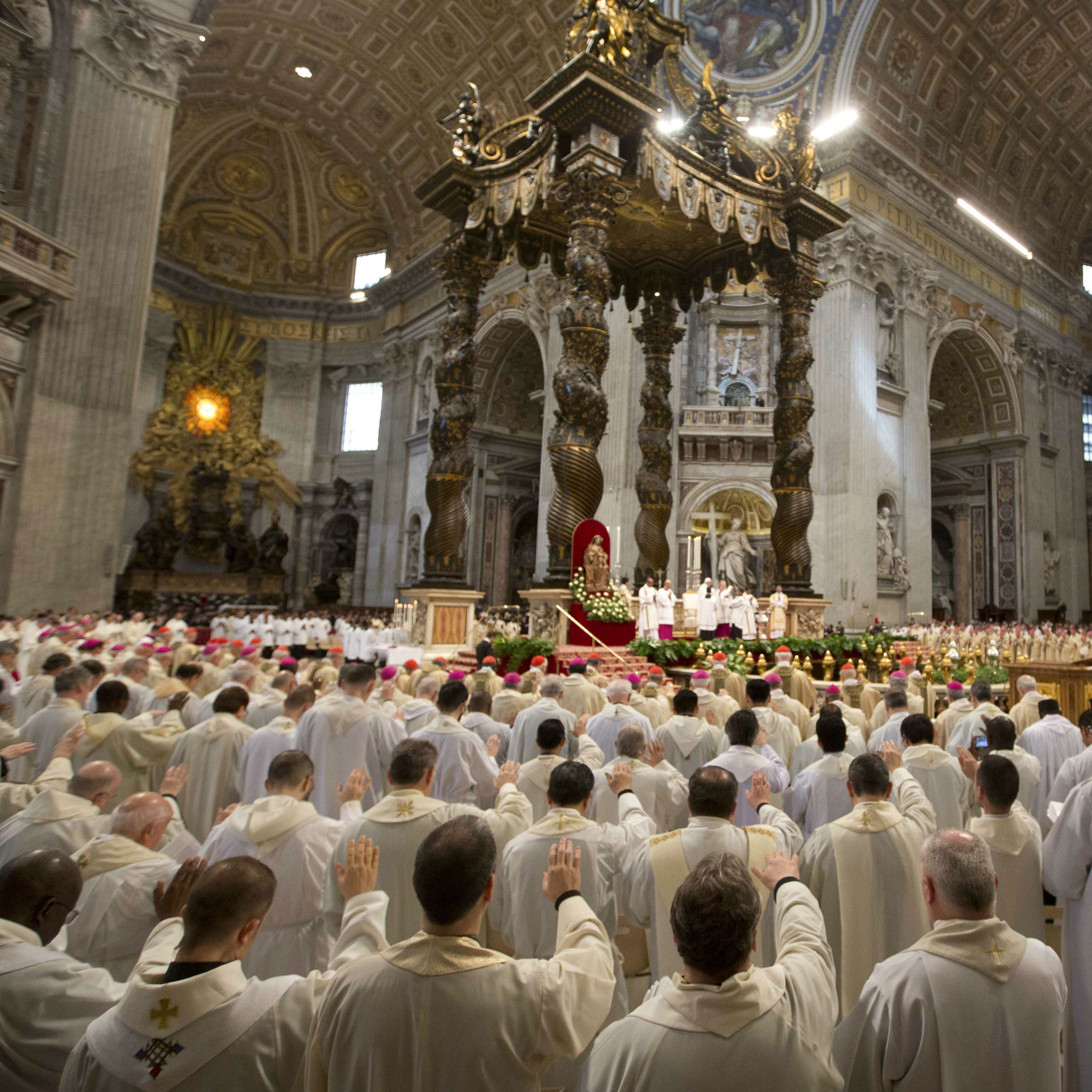 Pope warns priests at Chrism Mass against spiritual blindness 