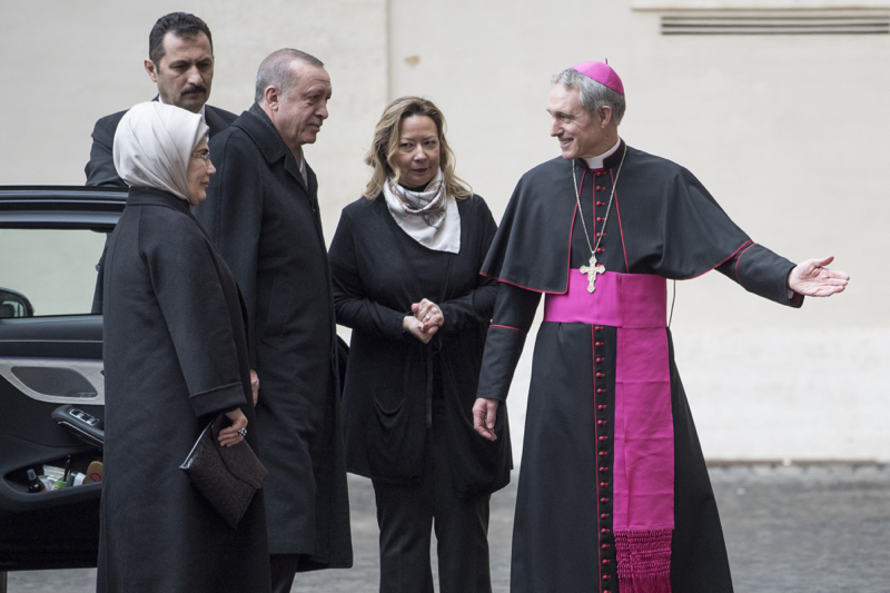 Francis urges Turkish President to pursue peace 