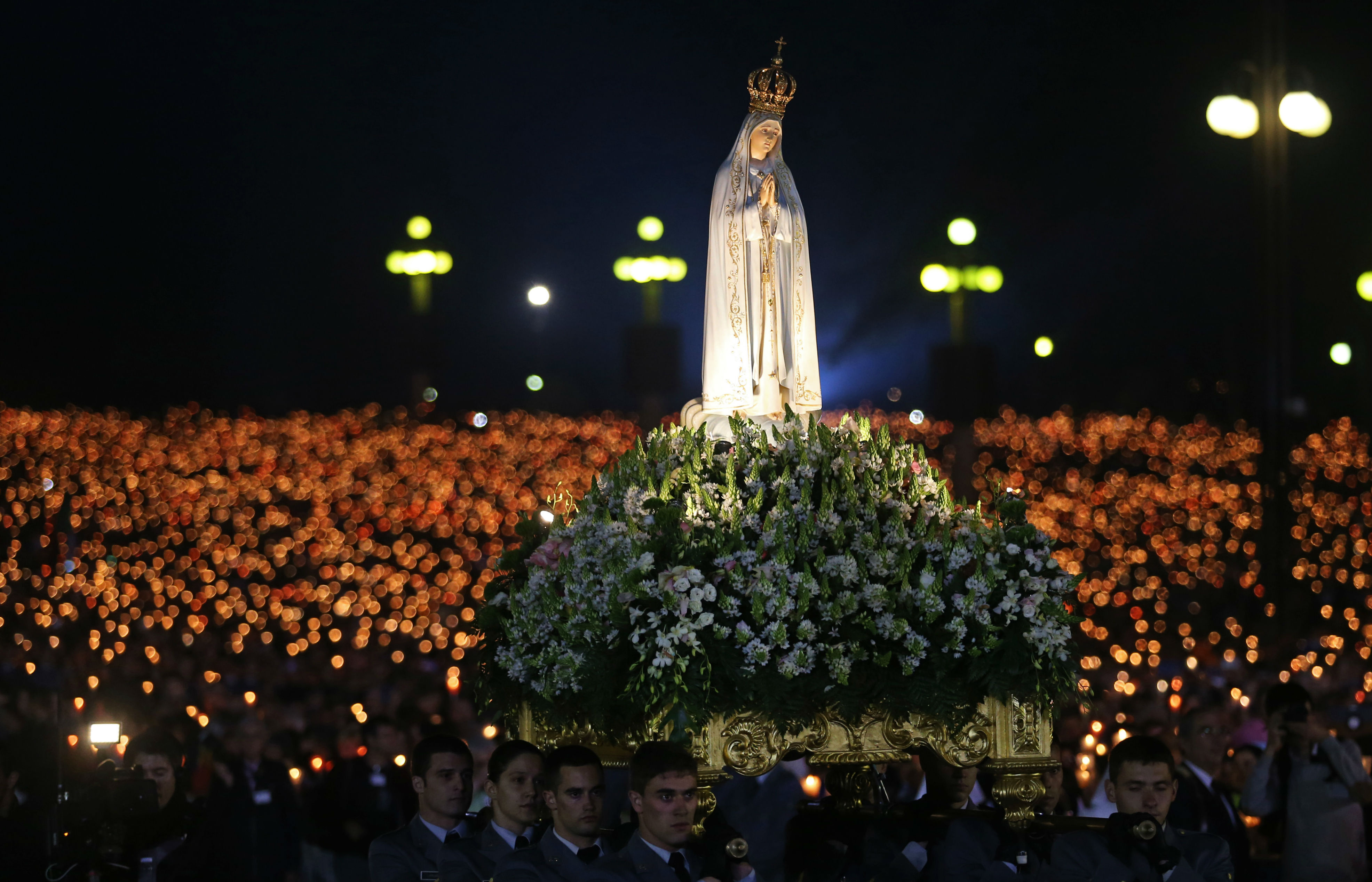 Pope Francis to visit Fatima in May 2017