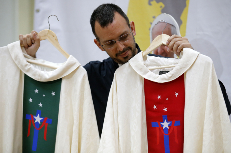 Pope says he goes to Chile, Peru as pilgrim of Gospel joy