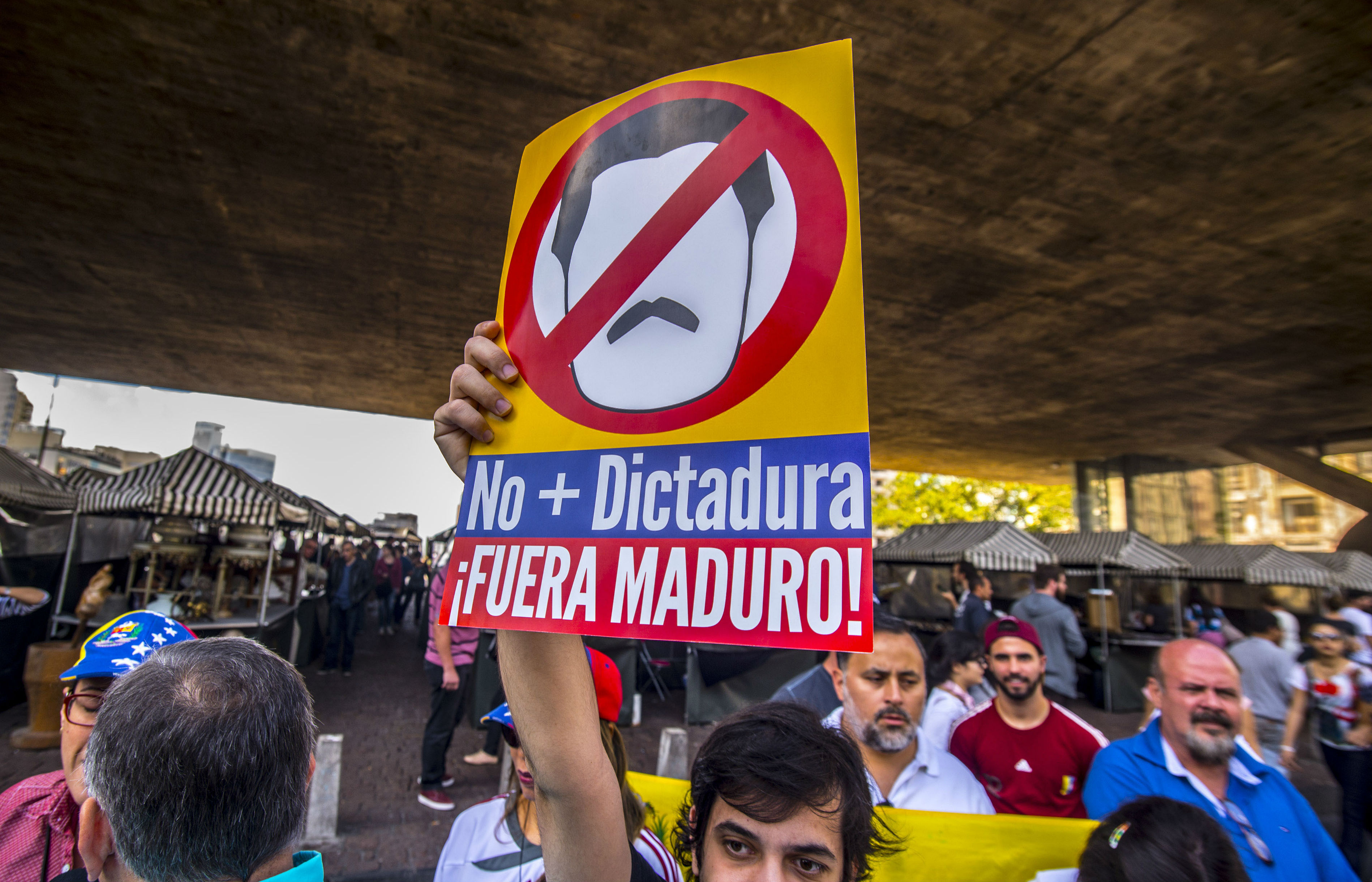 Vatican position on Venezuela 'regrettable' says Maduro 