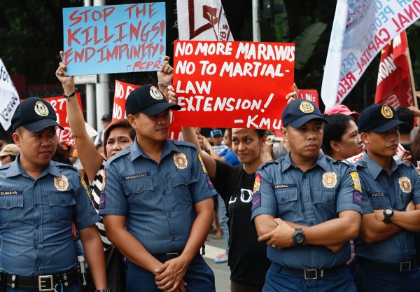 Mindanao Archbishop condemns Duterte's martial law extension 