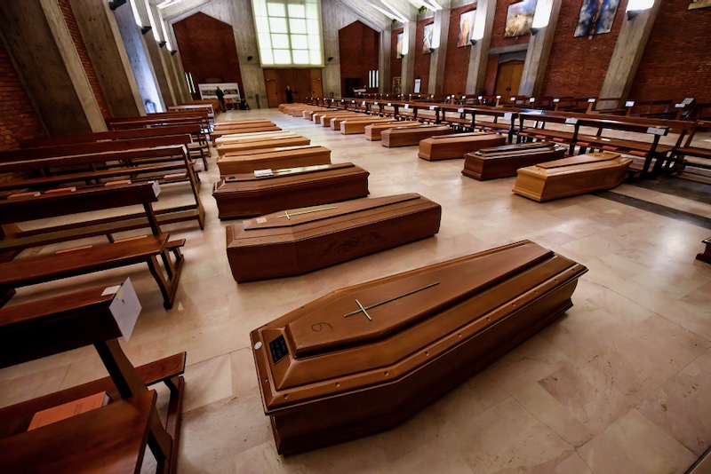 Trappist monks offer free caskets for the bereaved