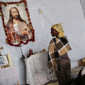 Catholic parishes rushing supplies to Calais migrants