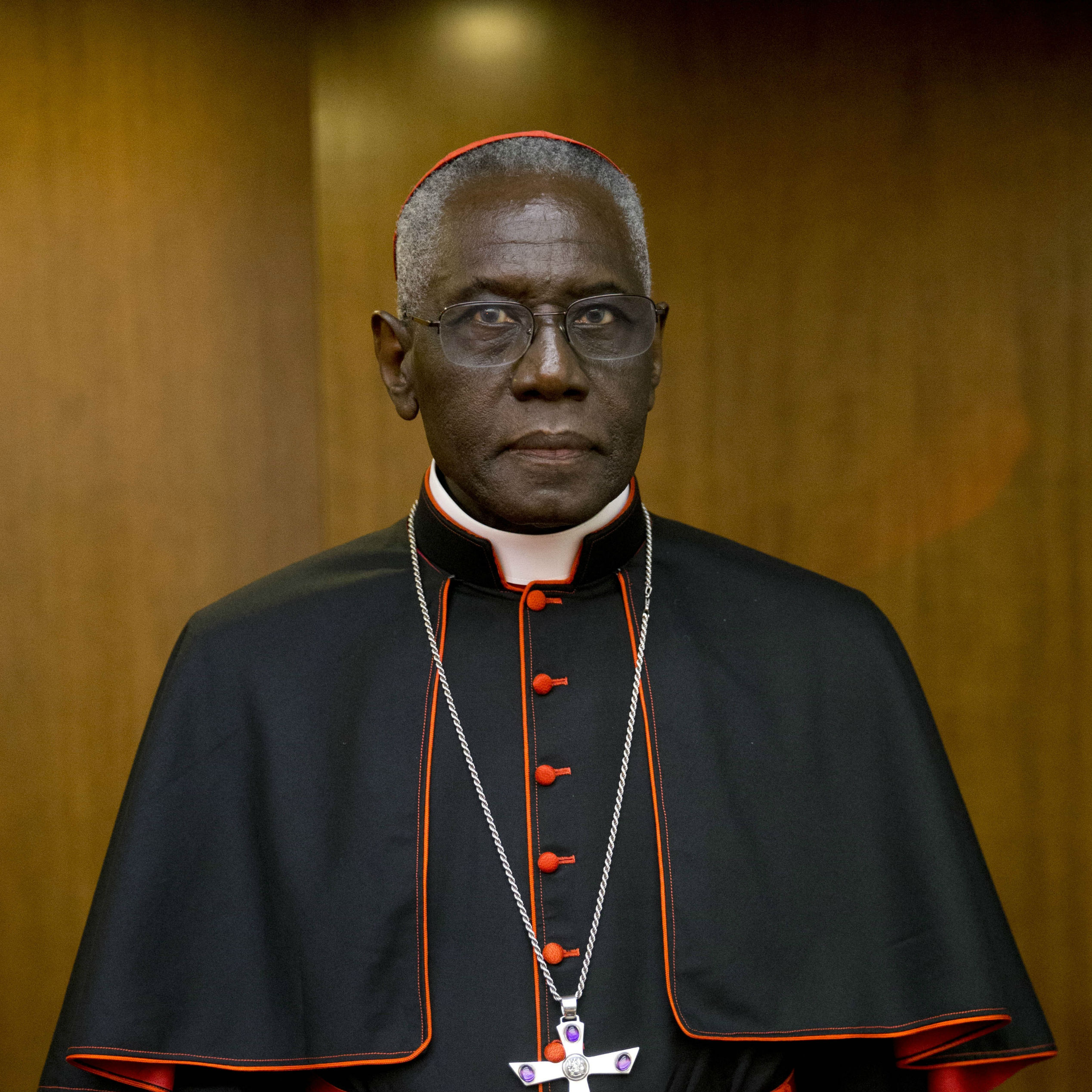 Cardinal Sarah reiterates ad orientem comments and urges priests to carry out 'liturgical examination of conscience'