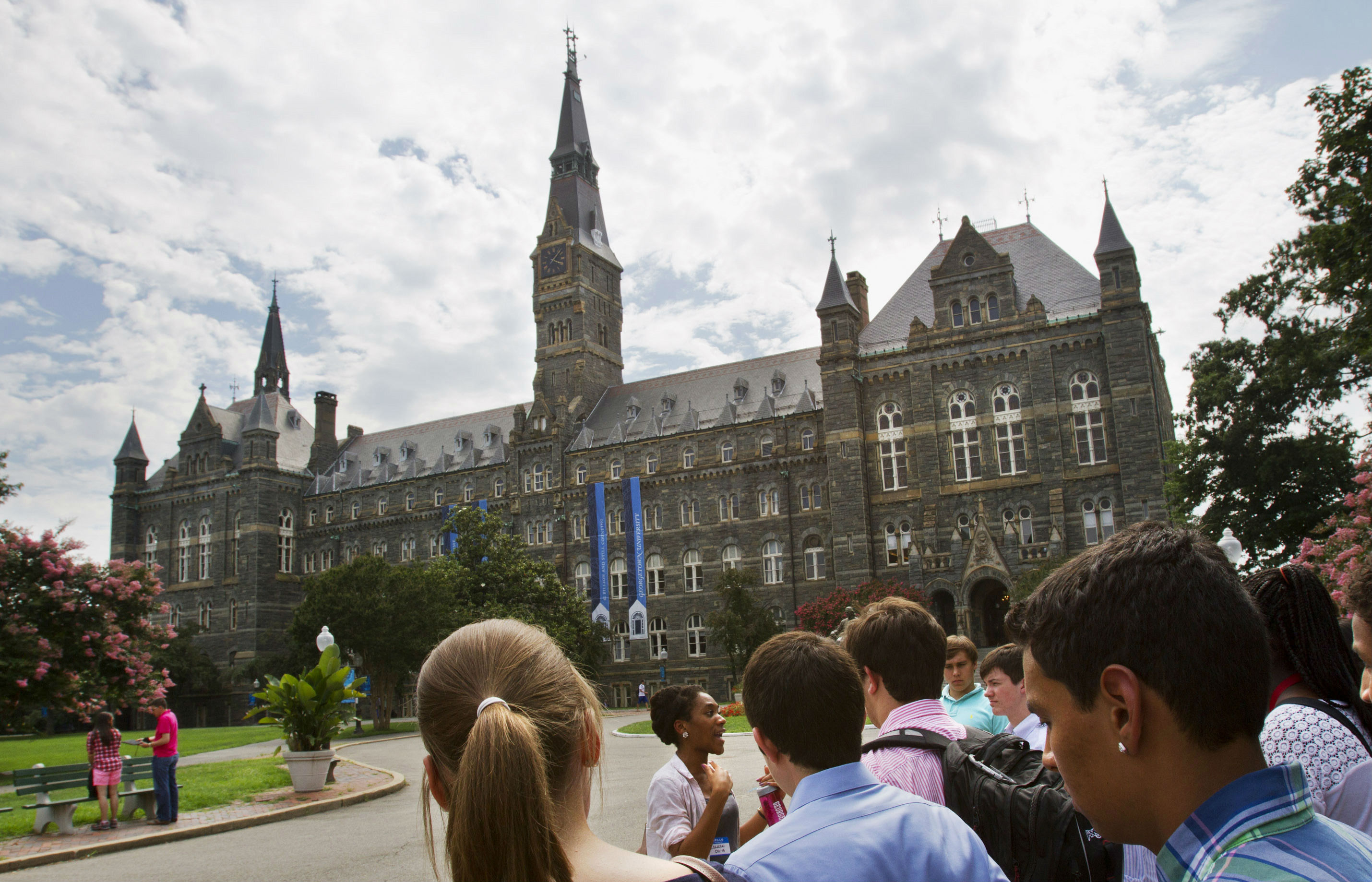 Georgetown University to favour descendants of slaves in admissions process 