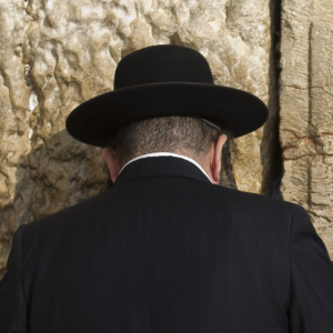 Catholic Church has no missionary initiative directed towards Jews, Vatican commission reports