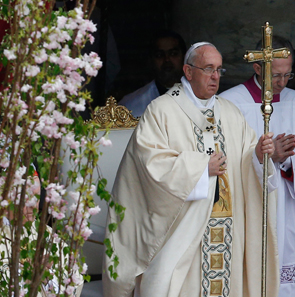 Francis highlights 'barbarous violence' against Christians