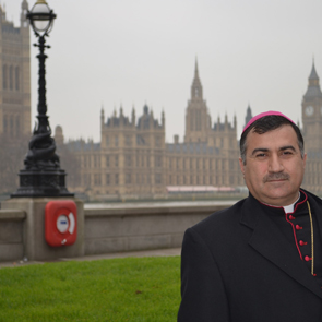 Iraqi archbishop begs Britain to send troops into Iraq