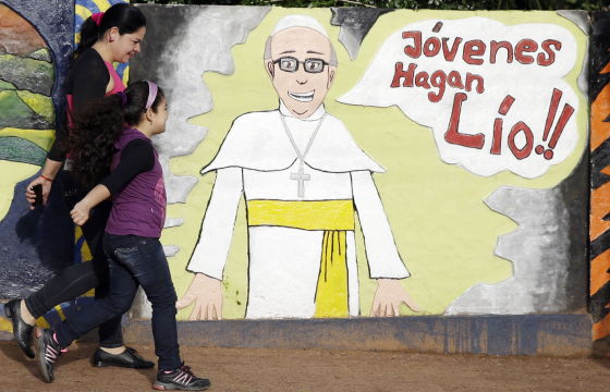 Pope Francis told young Catholics in 2013 to <i>Hagan lío!</i> - make a mess