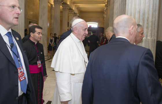 Pope Francis arrives on Capitol Hill ahead of his speech to Congress