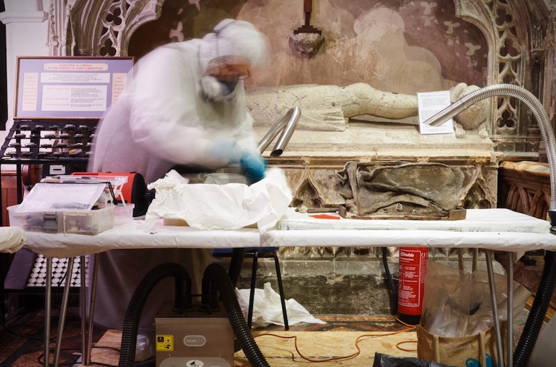  Investigating the relics of an early English saint found in a medieval church in Kent