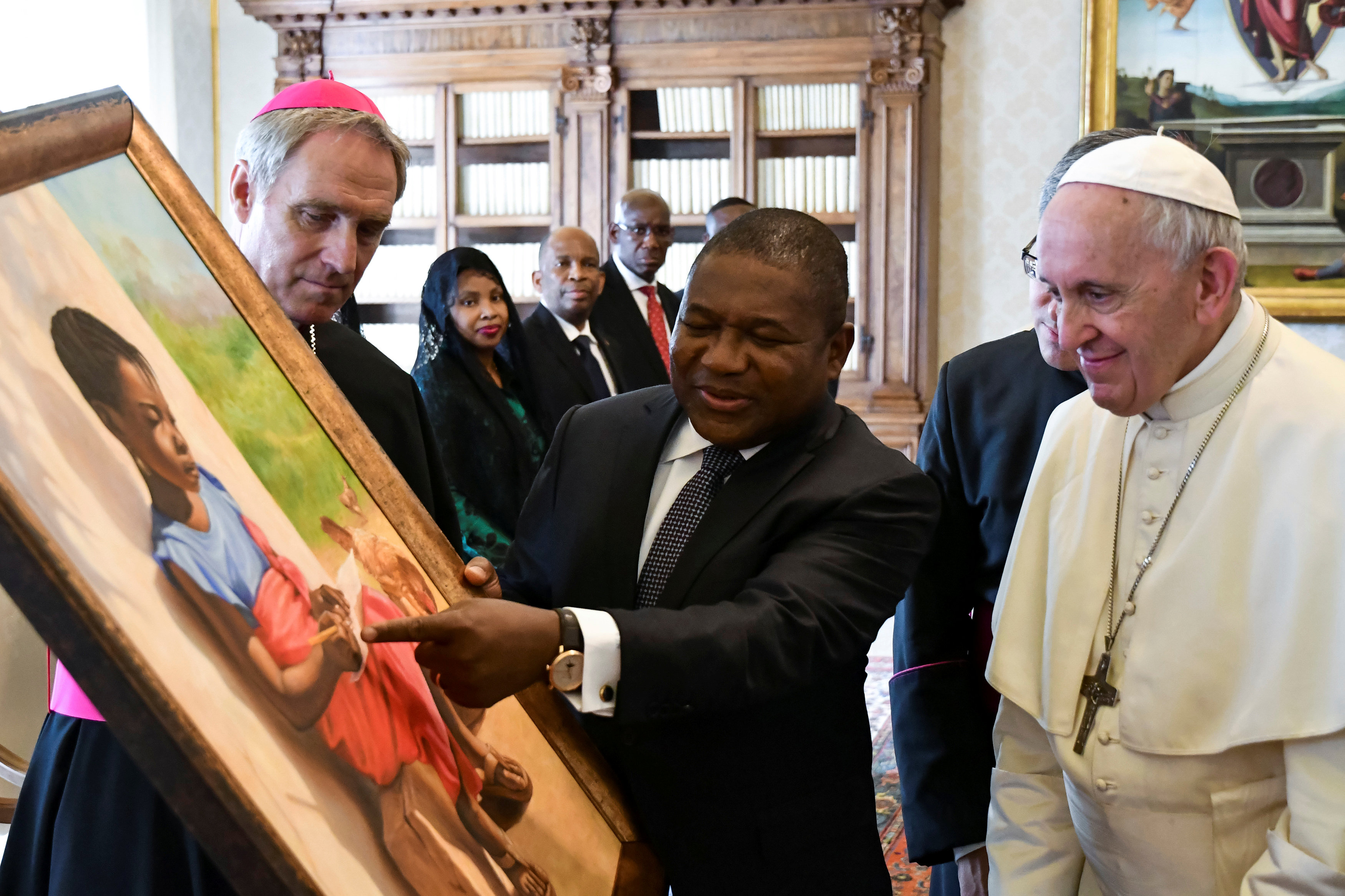 Pope says he hopes to visit Mozambique in 2019