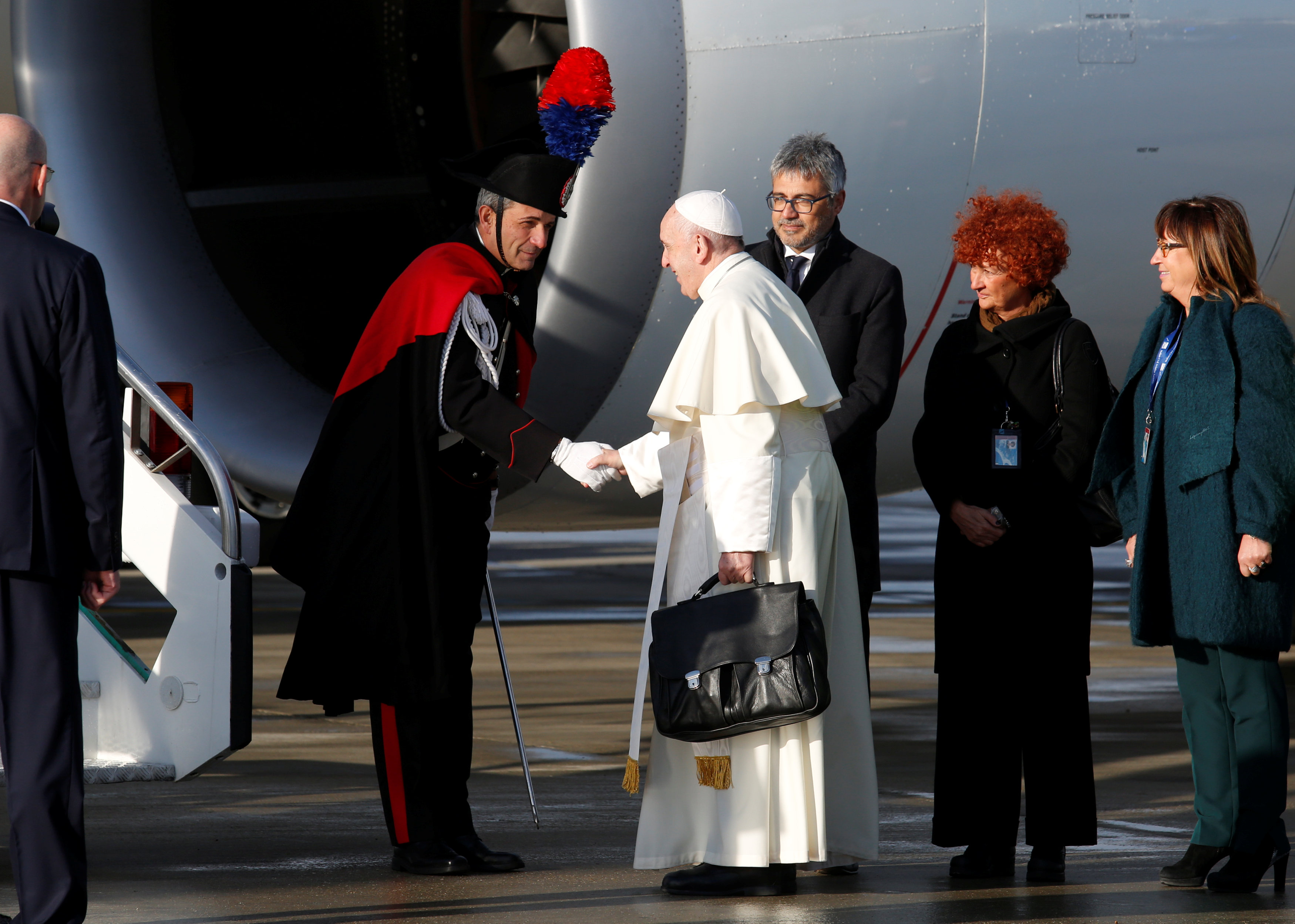 On flight to Panama, Pope confirms November trip to Japan