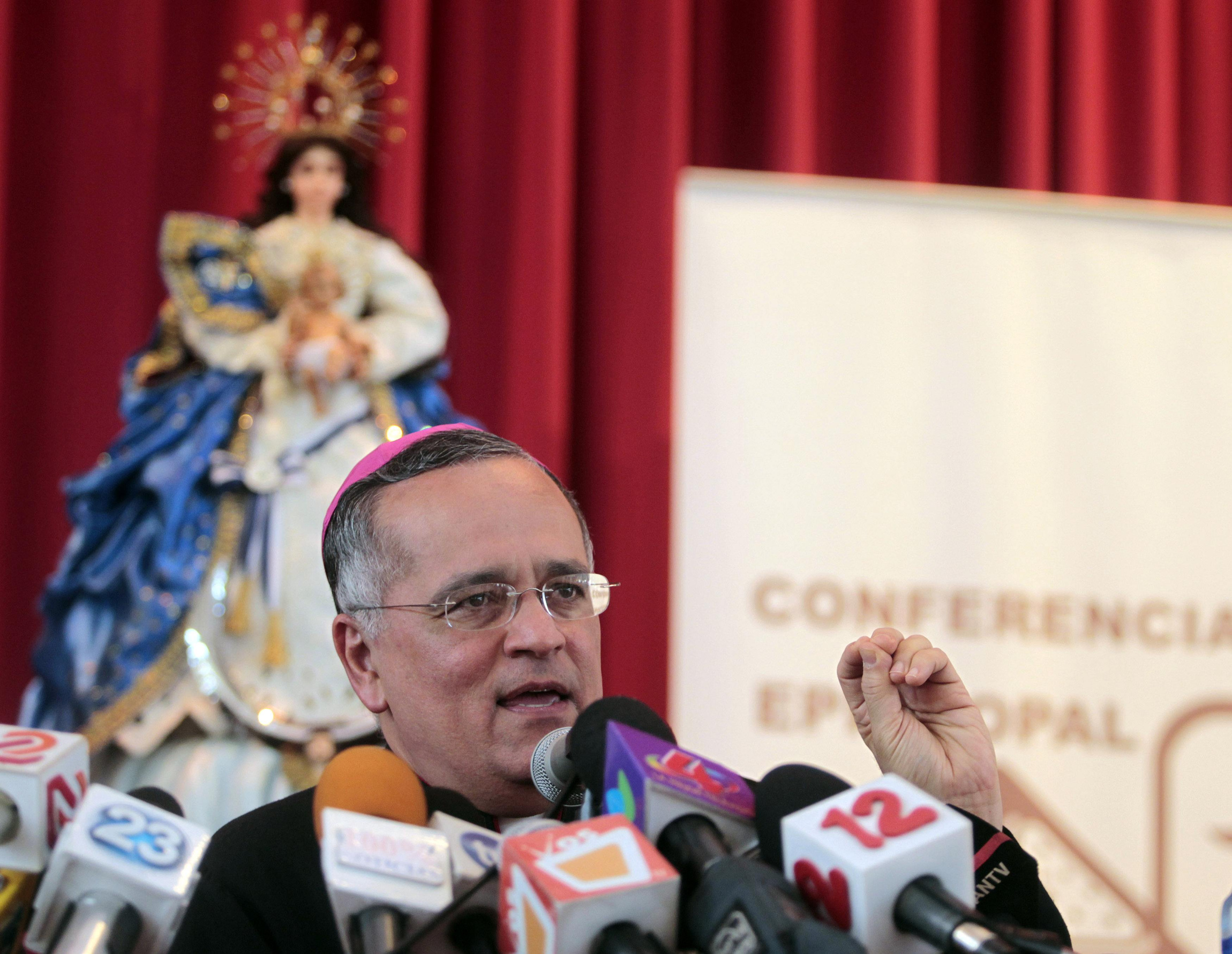 Nicaraguan bishop to leave for Rome as threats against him increase