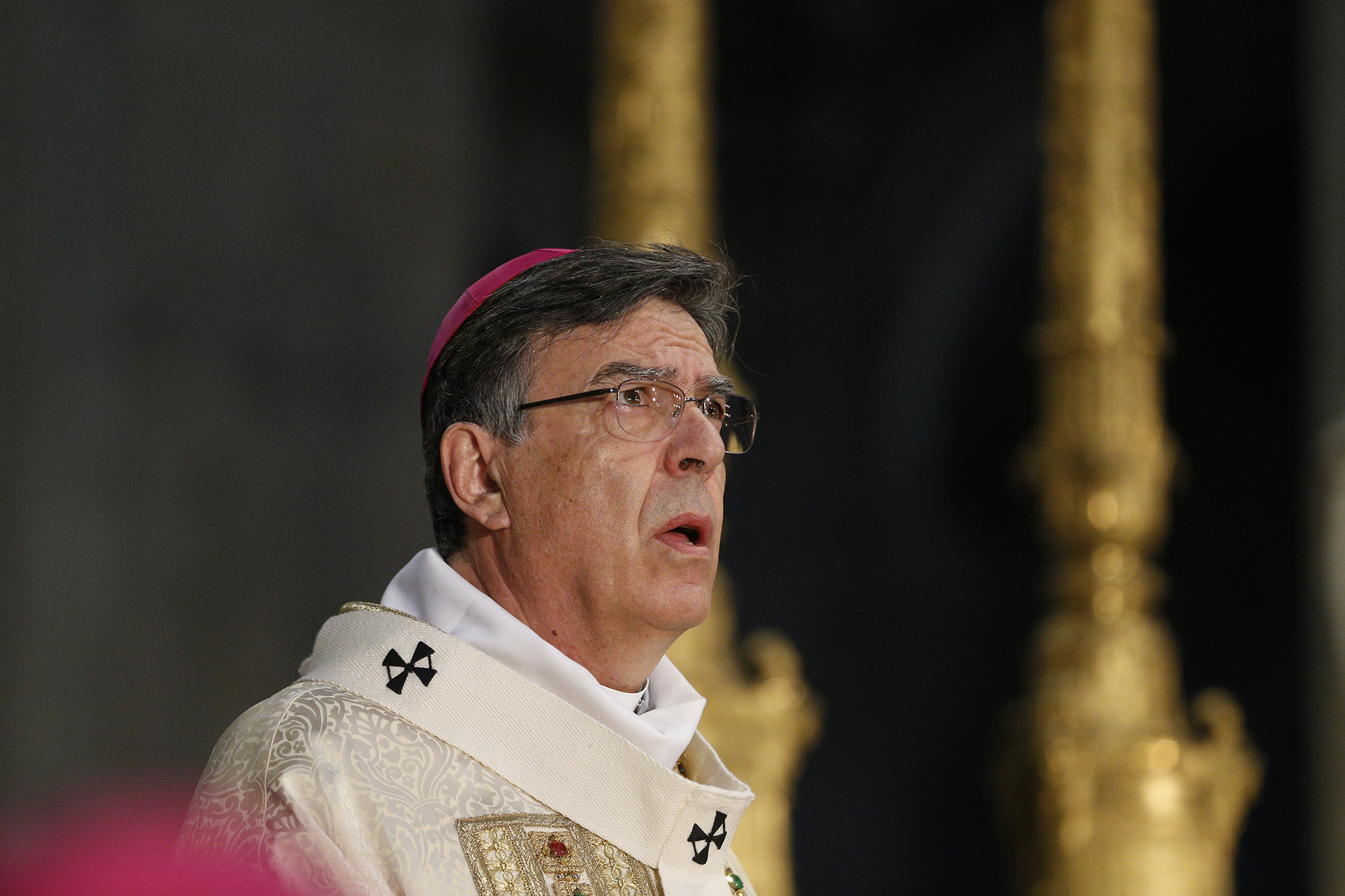 Paris archdiocese agrees to report all credible abuse accusations