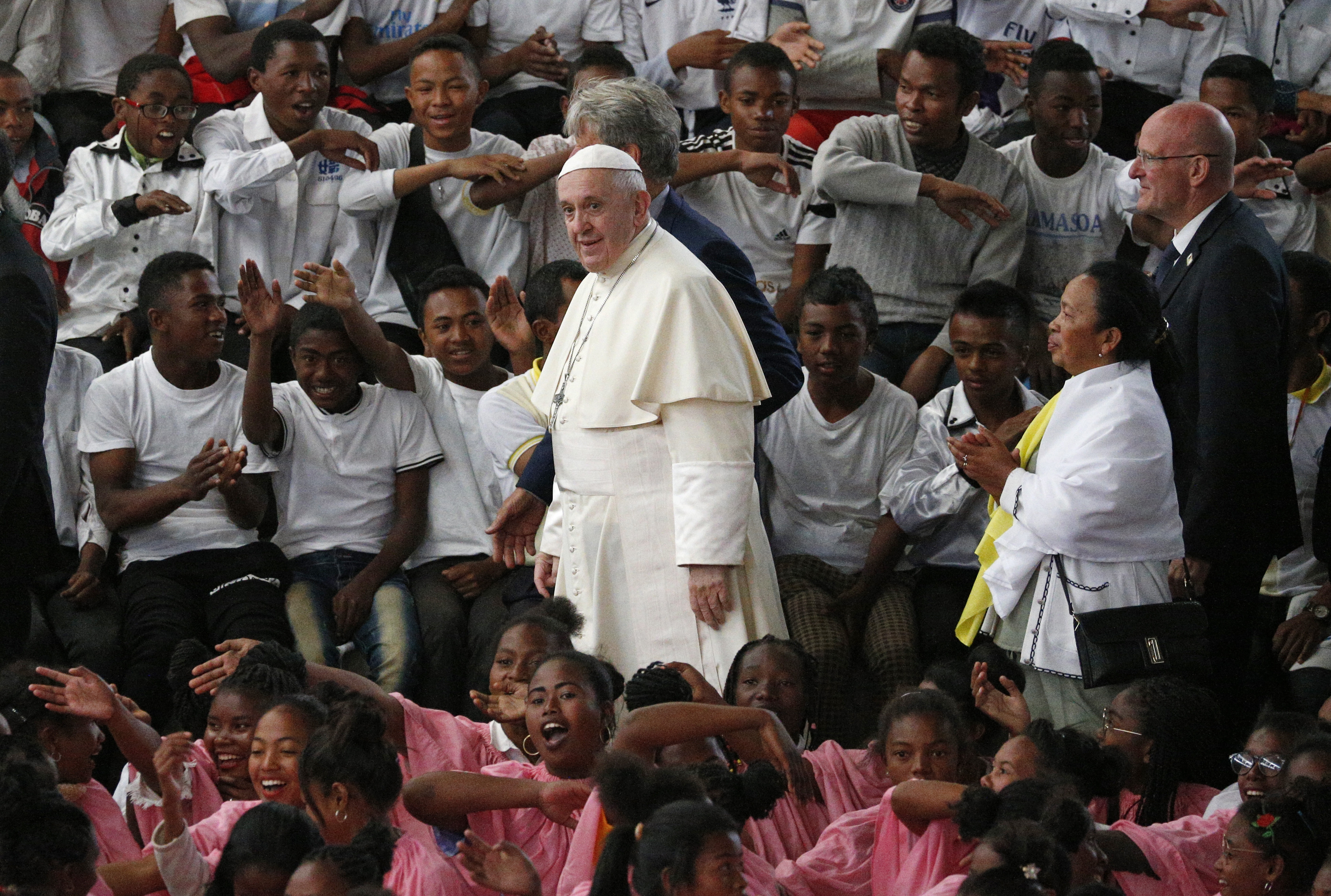 Hard work, tender hearts: Pope prays for Madagascar's working poor
