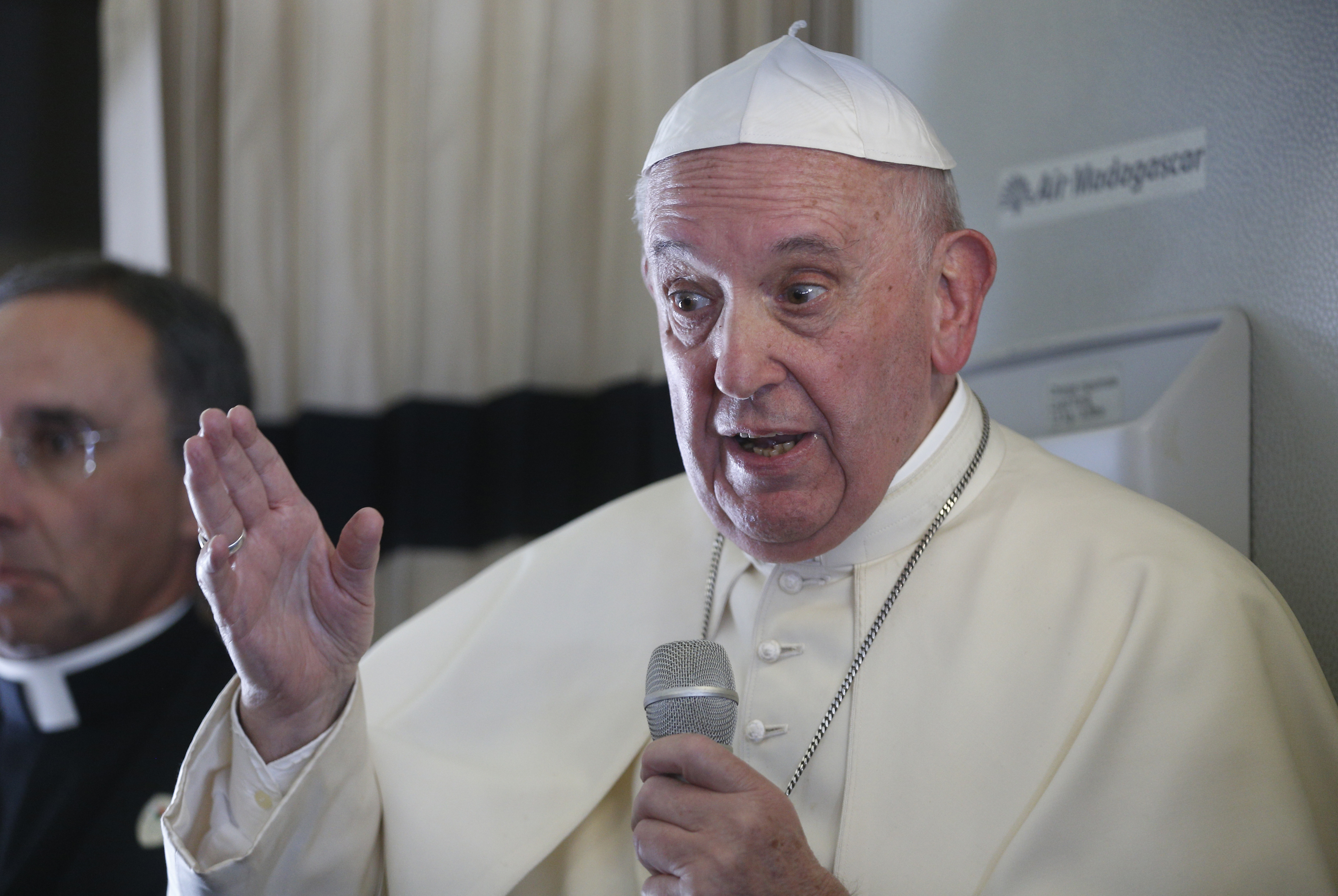 Ideological fixation, not 'loyal criticism,' feeds possibility of schism, pope says