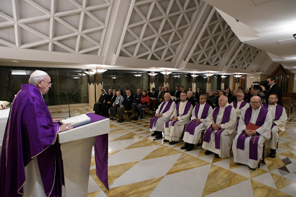 Find God's consolation in confession, says Pope