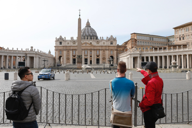 Vatican closes St Peter's Square and Basilica