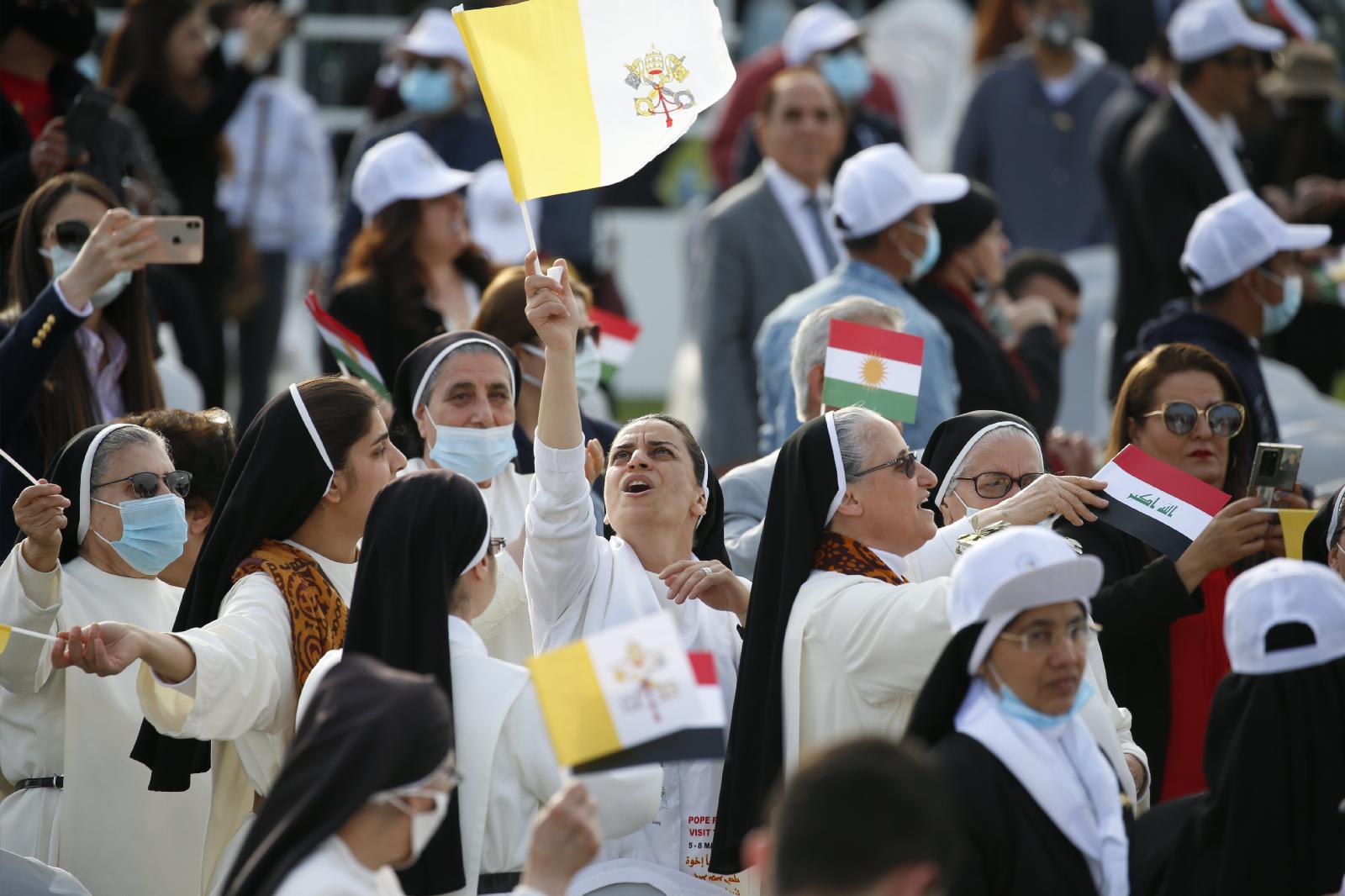 Cleanse hearts of anger, says Pope in Iraq