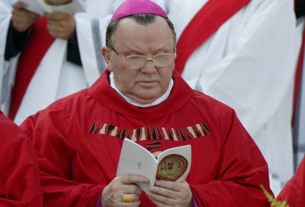 Concerns grow in Poland at low Catholic turn-out