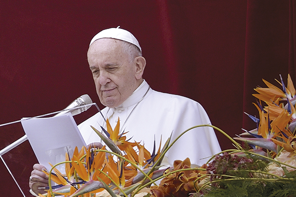 Pope regrets ‘distress and pain’ of ‘cruel violence’ in Sri Lanka