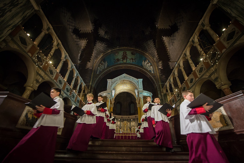 Bishops warn against large Christmas Masses