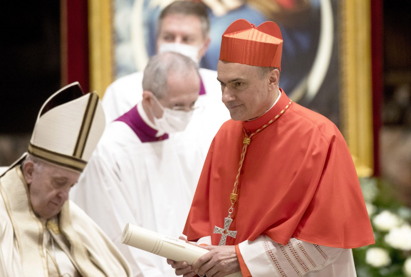 Cardinal keeps limits on private Masses in St Peter's