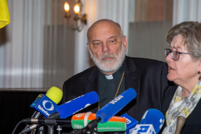 Catholic bishops urge sanctuary for fleeing Ukrainians 