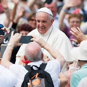 Francis opts for unity with synod document