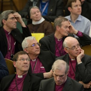 Church of England Synod backs further reconciliation with Catholics during Reformation anniversary year  