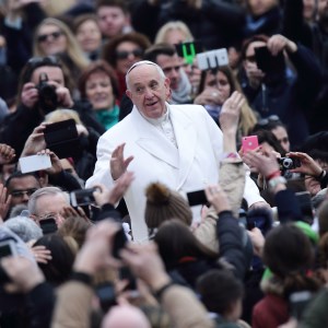 Scandal of Catholics leading double lives gives ammunition to atheists, says pope 