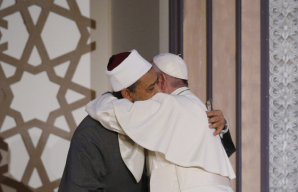 Francis challenges Muslim leaders to join rest of world's faiths in condemning religious violence