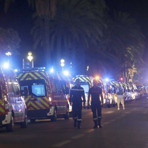 Pope Francis condemns Nice terror attack