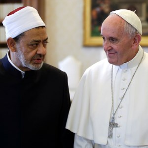 Pope sends Vatican official to resume talks with Muslim university