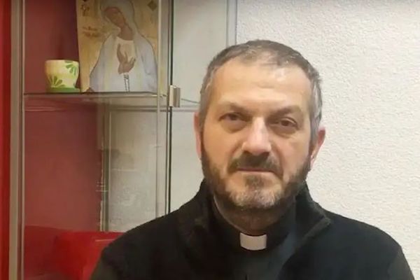 Monk kidnapped by militants ordained Archbishop of Homs