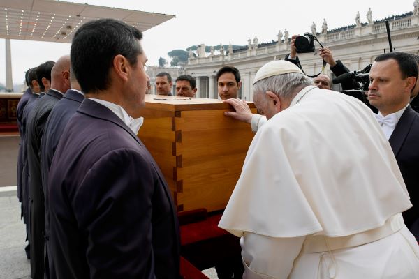 Sense of simplicity and history at Benedict's funeral