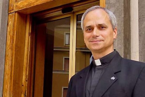 Francis names new prefect for bishops' dicastery