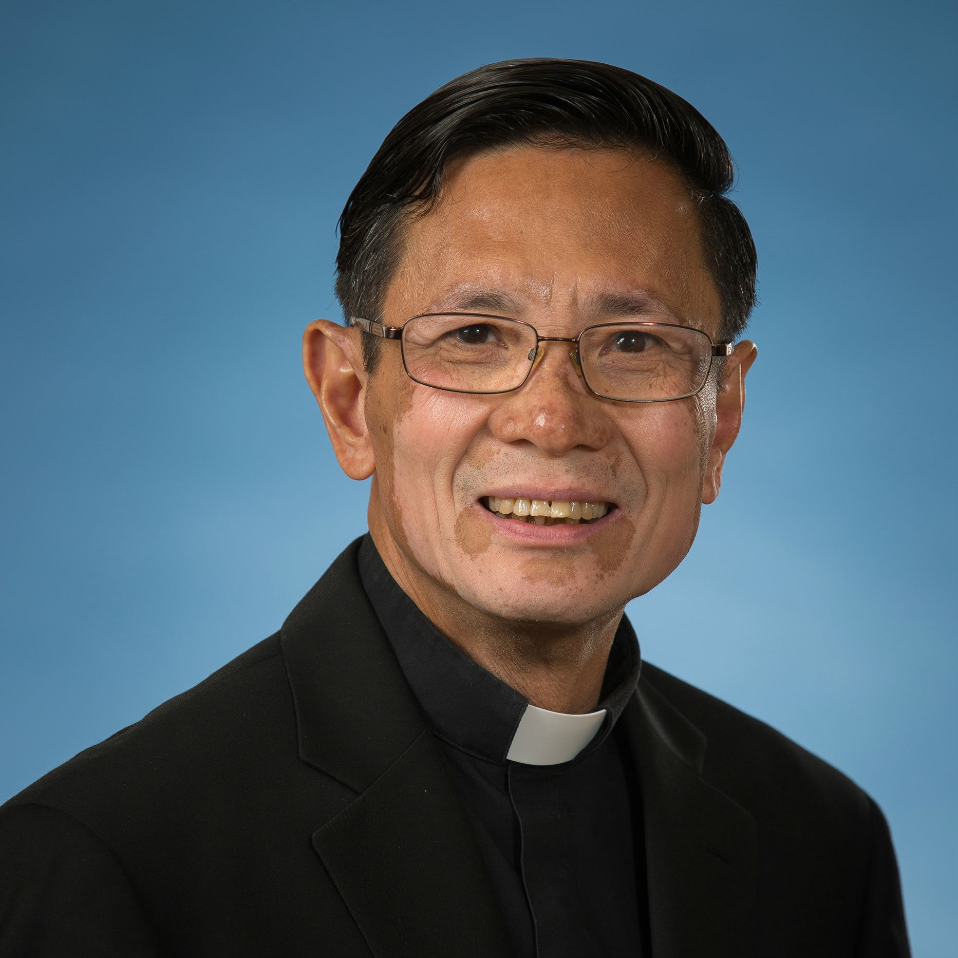 Former Vietnamese refugee becomes California bishop