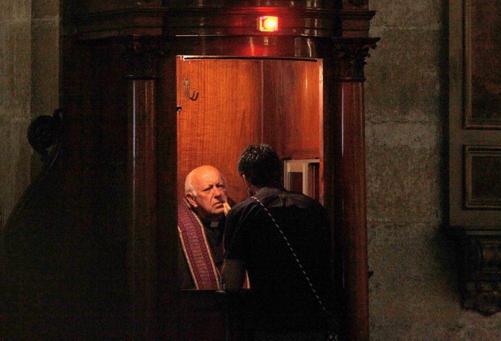 Chilean bishops fear new measure would enforce breaking confession seal