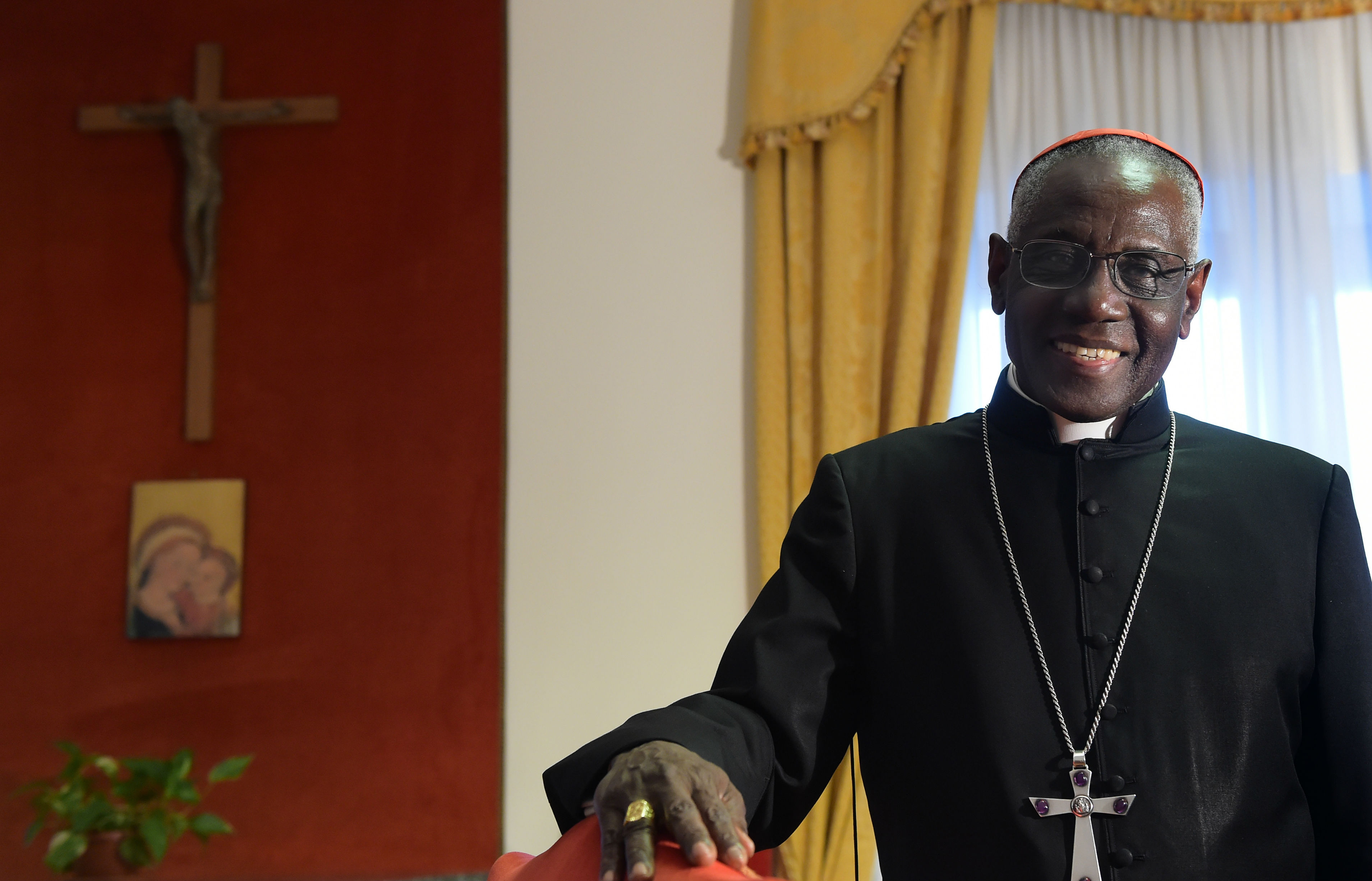 Mass should transport people away from the 'cacophony of consumerism', says Cardinal Sarah 