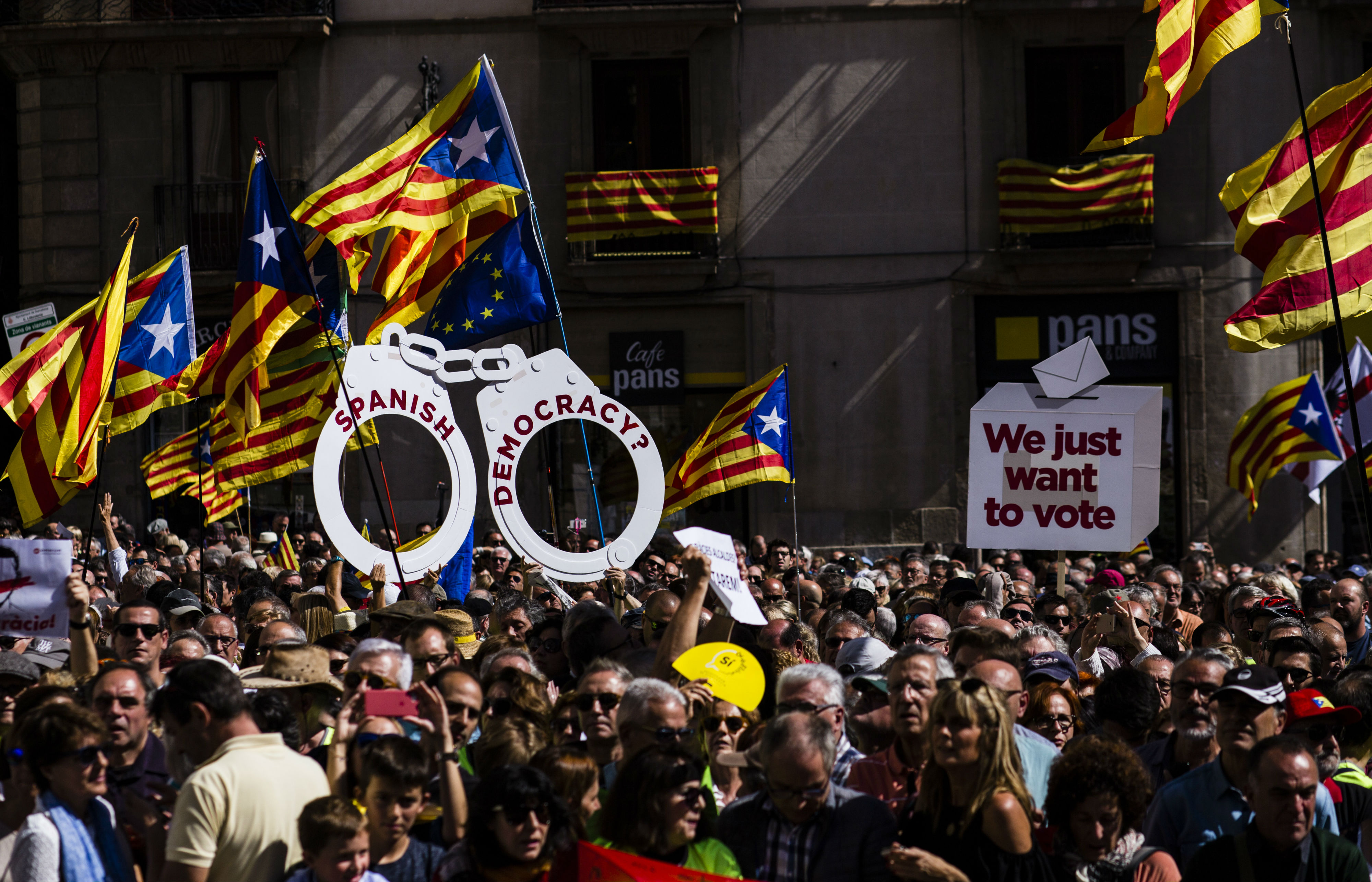 Catalan bishops urge calm ahead of Sunday's controversial vote
